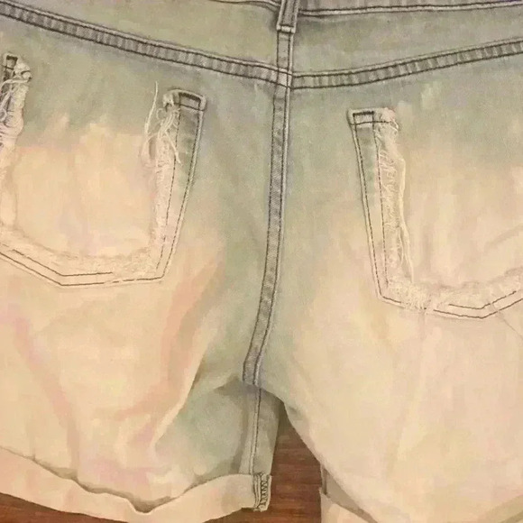 7 For All Mankind Bleached White Washed Distressed Mom Shorts size 30 Acid Wash - Picture 11 of 11